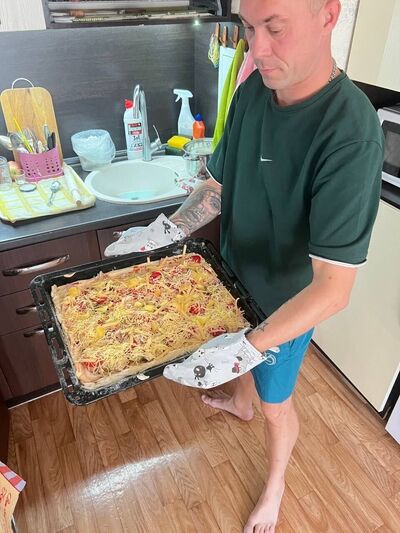  ,   Artem, 38 ,   ,   , c , 