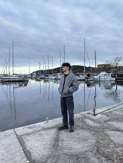  ,   Mustafa, 22 ,   