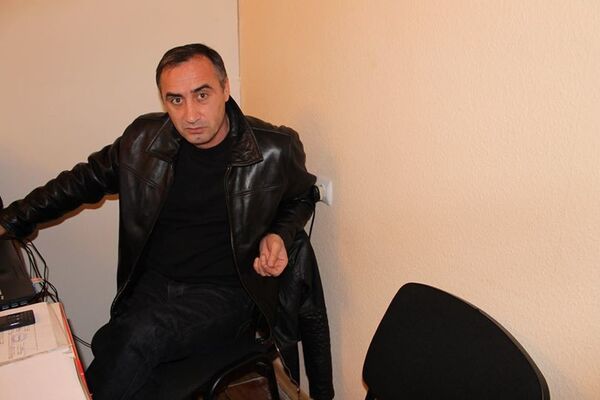  ,   Maxo, 51 ,   ,   , c 
