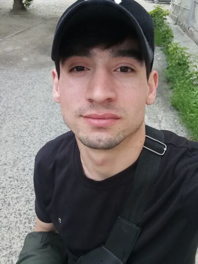  ,   Ali, 25 ,   ,   