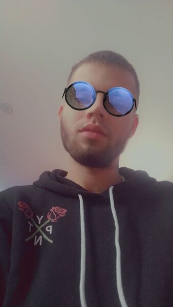  ,   Artur, 26 ,   ,   