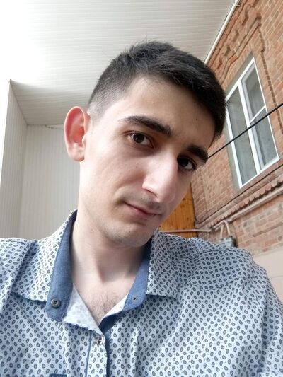  --,   Aram, 32 ,   