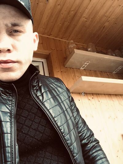  ,   Maxim, 28 ,   ,   