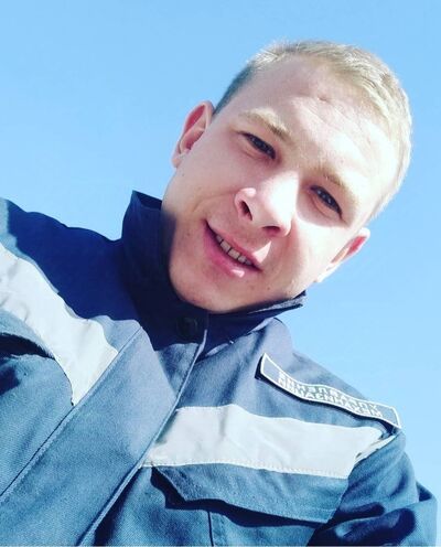  ,   Valer, 28 ,   ,   