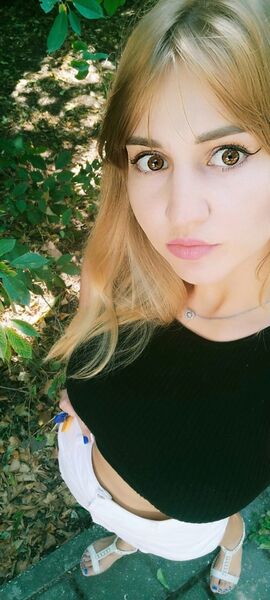  ,   Julia, 30 ,     , c 