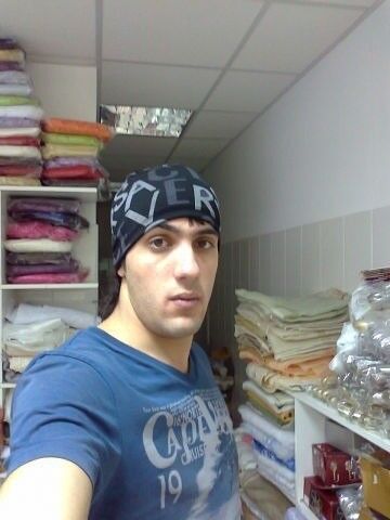  4694571  Ercan, 37 ,    