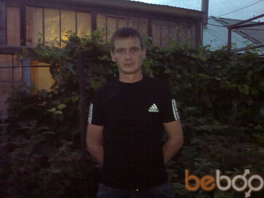  ,   Eduard, 36 ,   