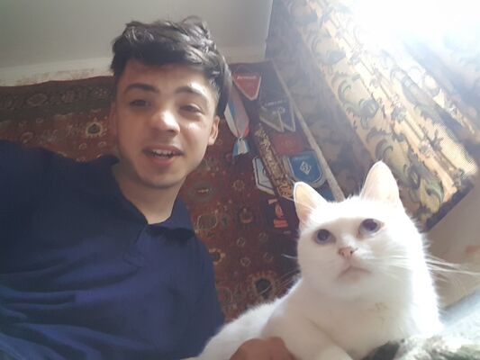  ,   Maxik, 27 ,   ,   , c 