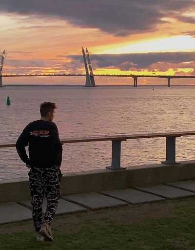  -,   , 23 ,     