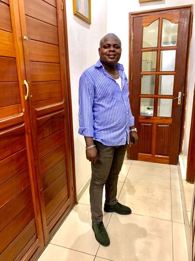  ,   Yannis, 36 ,   ,   