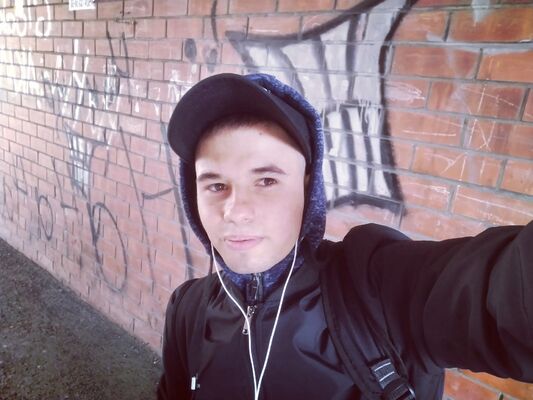  ,   Brock, 25 ,   