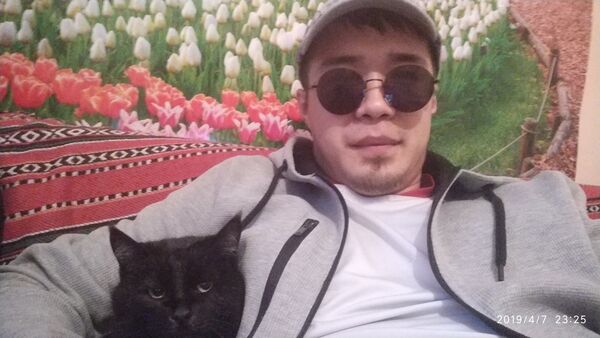  ,   Malik, 30 ,   ,   , c , 