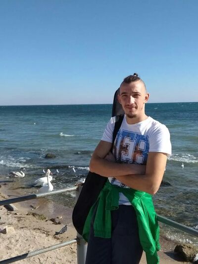  ,   Evgeny, 28 ,   c 