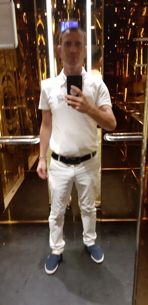  Kadikoy,   Faruk, 40 ,   ,   , c 