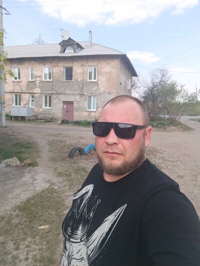  --,   , 33 ,   c 