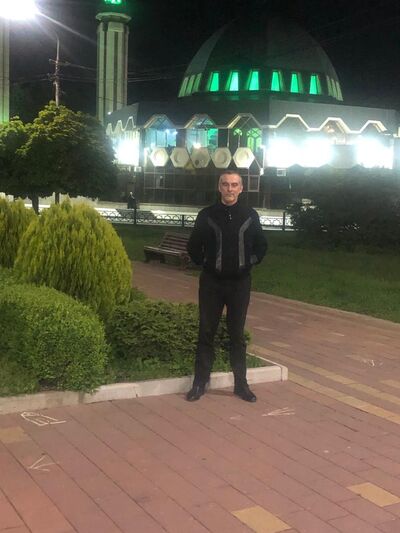  ,   Ruslan, 42 ,   ,   