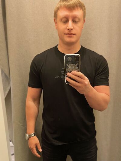  ,   Sergio, 37 ,   ,   , c , 