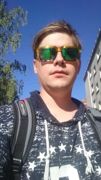  ,   Oskars, 37 ,   ,   , c , 