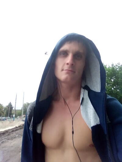  ,   Alexander, 33 ,     , c 