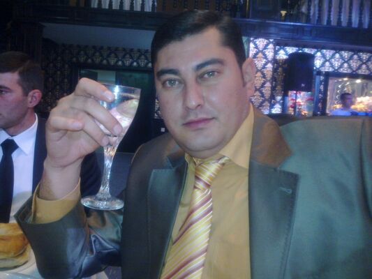  ,   Raul, 40 ,   