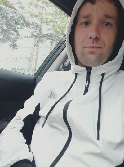  ,   Roman, 33 ,   c 