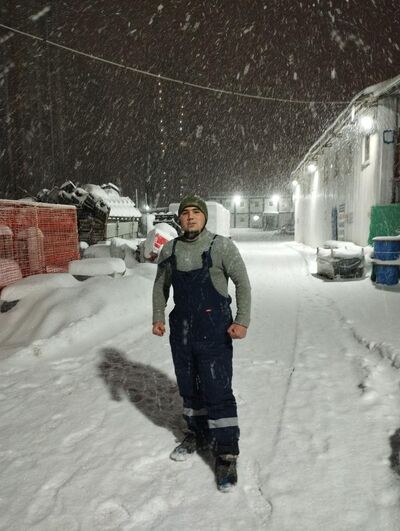  ,   Abduvali, 24 ,   ,   