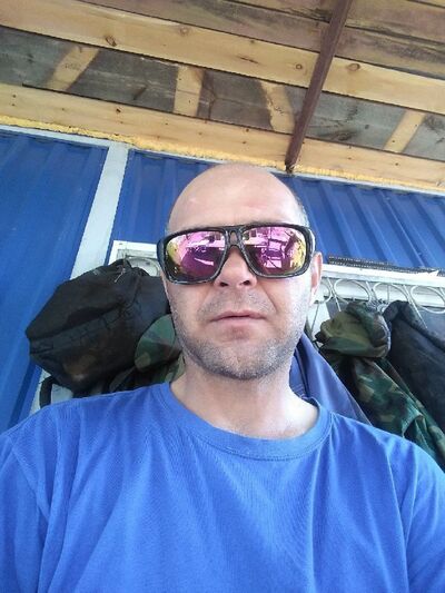  ,   Maks, 44 ,   ,   , c 