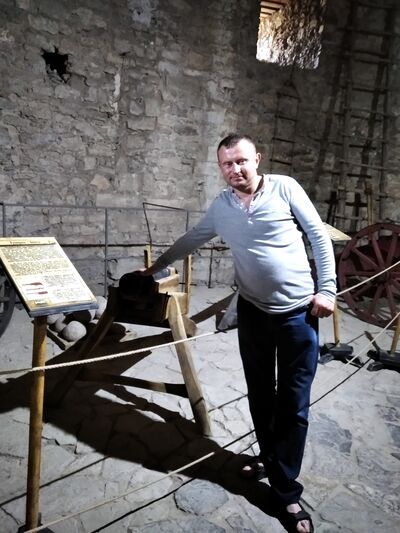  ,   Artur, 41 ,   ,   