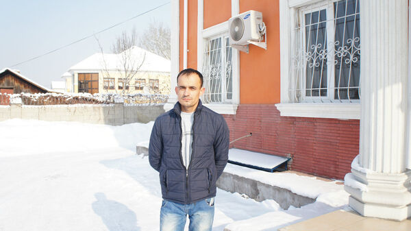  ,   Karim, 46 ,   ,   , c 