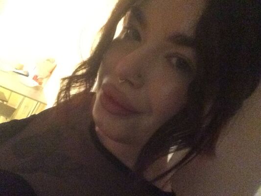  ,   Karina, 22 ,   ,   