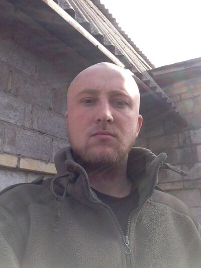  ,   Denis, 32 ,   
