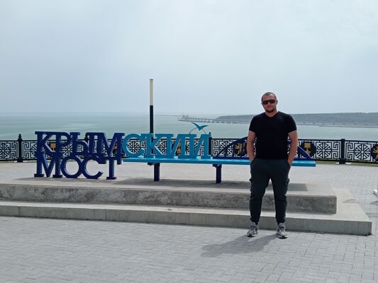  ,   Valentin, 41 ,   ,   , c 