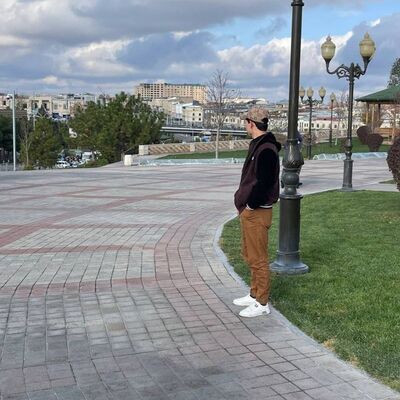  ,   Amirxon, 21 ,   ,   