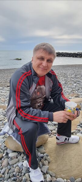  ,   NIK, 45 ,     , c 