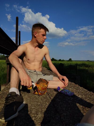  ,   Leonid, 24 ,   ,   