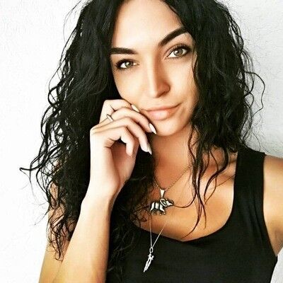  ,   Sara, 30 ,   