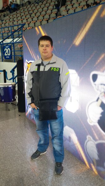  ,   Maxim, 37 ,   ,   