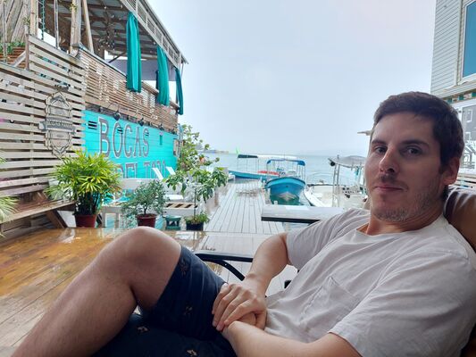  ,   Alex, 36 ,   ,   