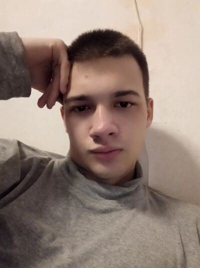  ,   Sergey, 25 ,   