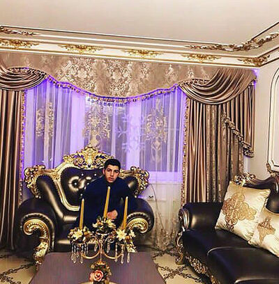  ,   Hovo, 40 ,   