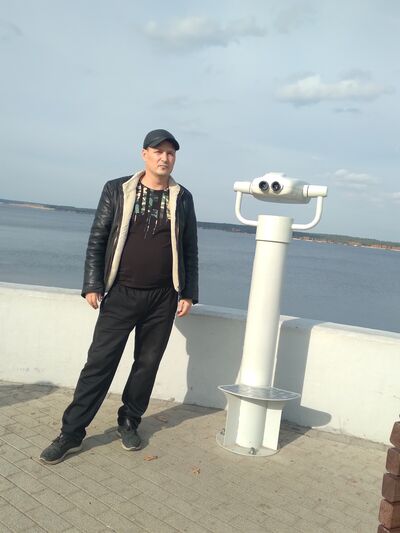  ,   Pasha, 44 ,   ,   