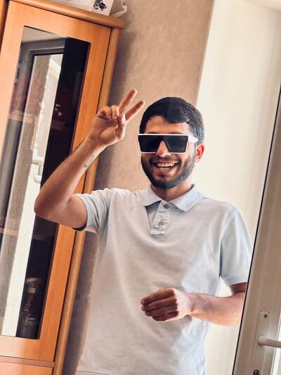  ,   Narek, 25 ,   ,   