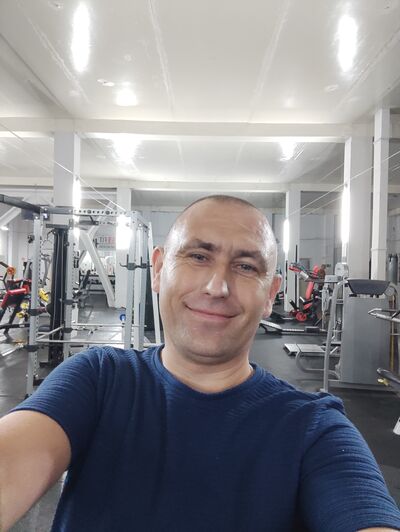  ,   Leonid, 43 ,   ,   , c , 