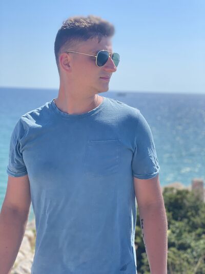  ,   Ihor, 27 ,   ,   