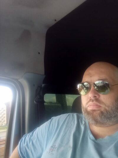  ,   Denis, 41 ,   ,   