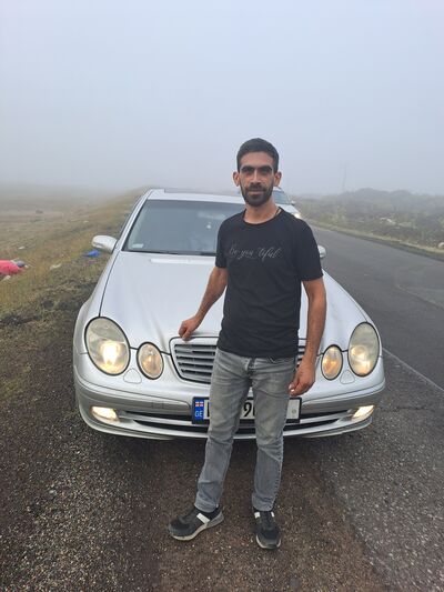  ,   Garik, 37 ,   ,   