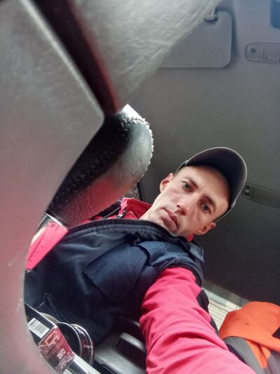  ,   Ilya, 32 ,   ,   , c 