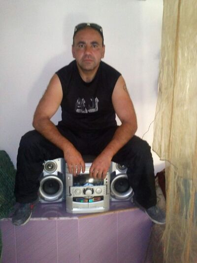  ,   Vito, 53 ,   