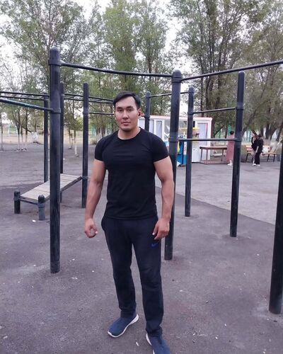  ,   Azamat, 31 ,   ,   , c , 