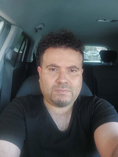  ,   Dani, 33 ,   ,   